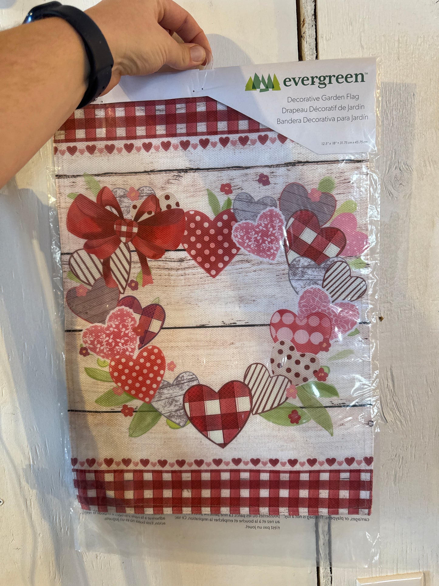 Garden Valentine Wreath Flag