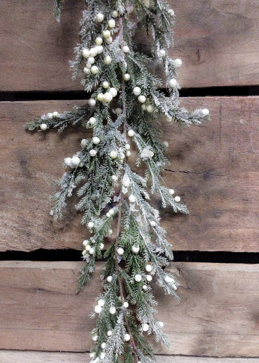6FT Frosted Cedar W/Berries Garland