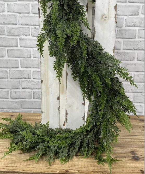 5FT Eastern Red Cedar Garland